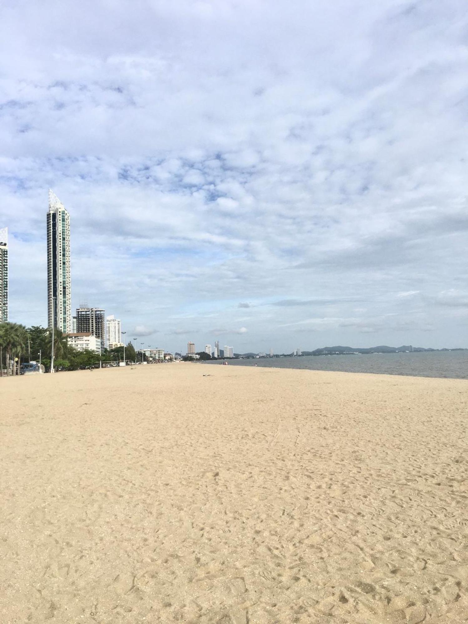 Jomtien Pattaya Condo Seaview Room Premium Exteriör bild